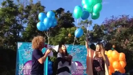 Paula en DíaDeLaFélicité, Suelta de Globos