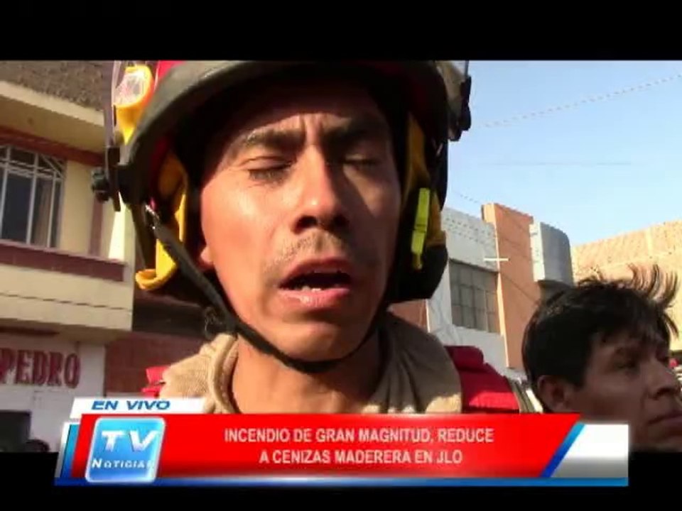 Chiclayo: Incendio reduce a cenizas maderera en JLO 20 03 14