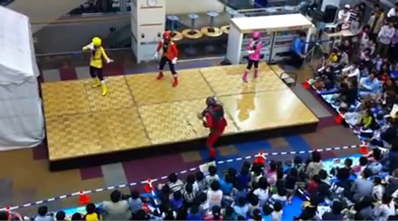 Heroes in Japanese shopping mall AEON