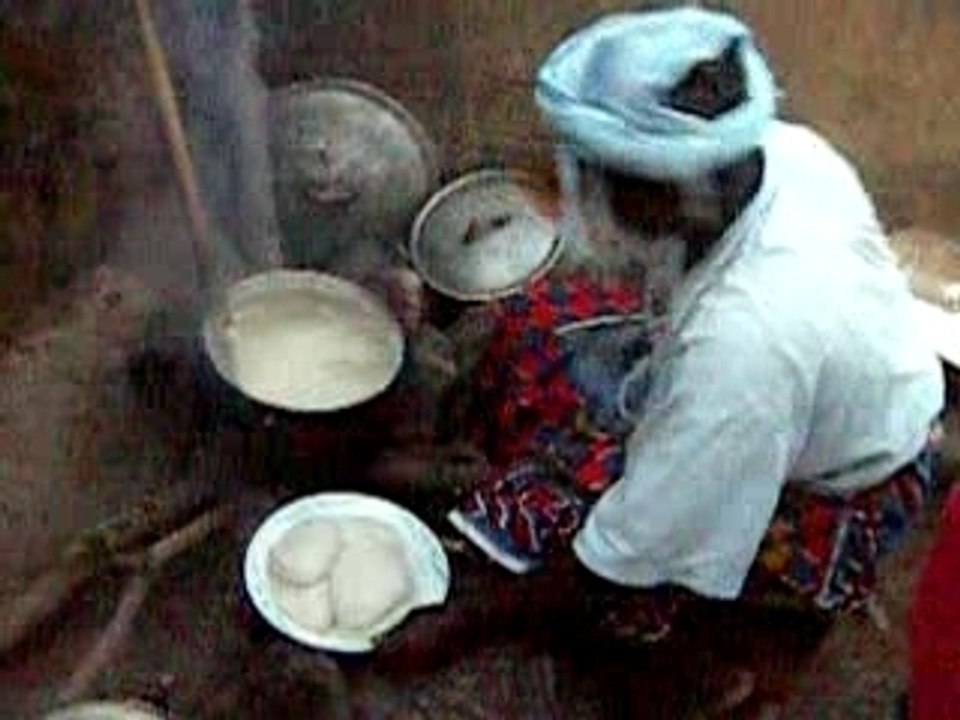 préparation du Tô, les galettes...