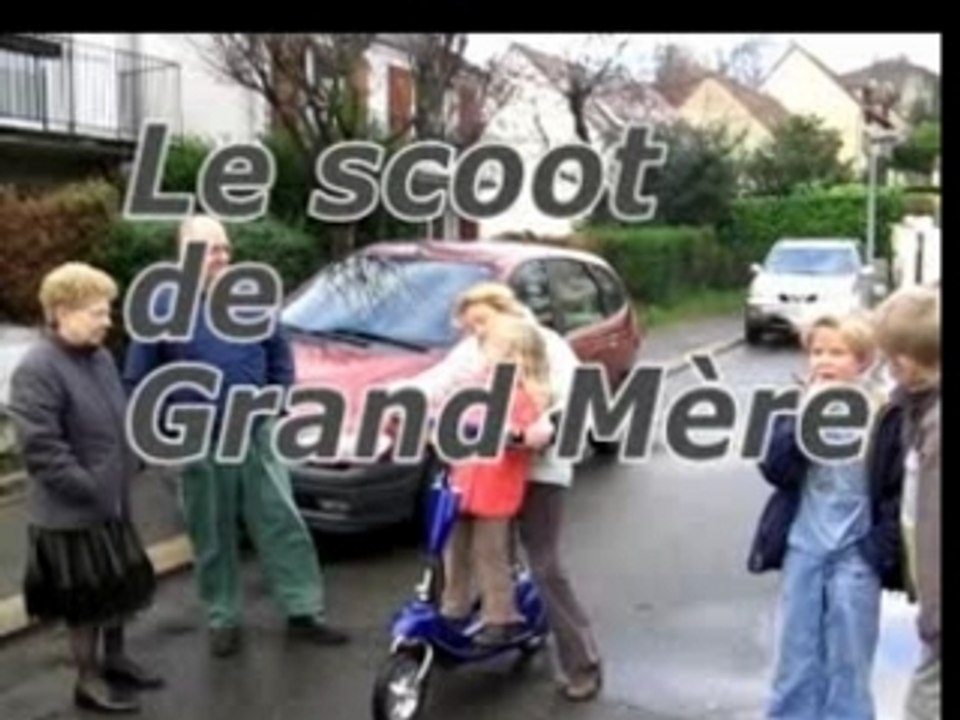 Le scoot de Grand Mère