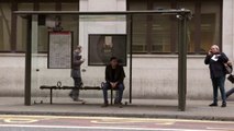 Des abribus piégés! : Caméra Cachée dans les Abribus de Londres..