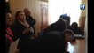 Crimée : les habitants font la queue pour changer de passeport