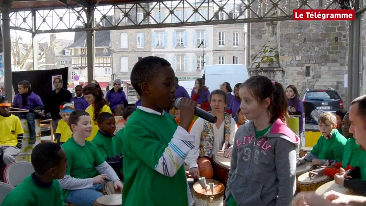 Saint-Brieuc. 150 enfants ont diffusé leurs messages de paix