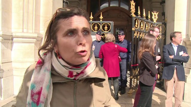 Assurance chômage: les intermittents quittent l'Opéra Garnier