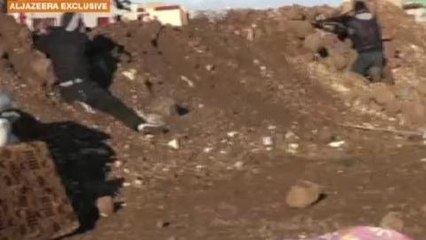 Syria rebels lay siege to strategic city