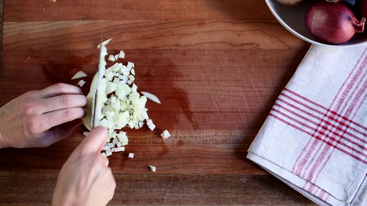 Basics: How to Dice an Onion