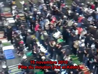 [Youtube-] Moscou submergé par les prières musulmanes publiq