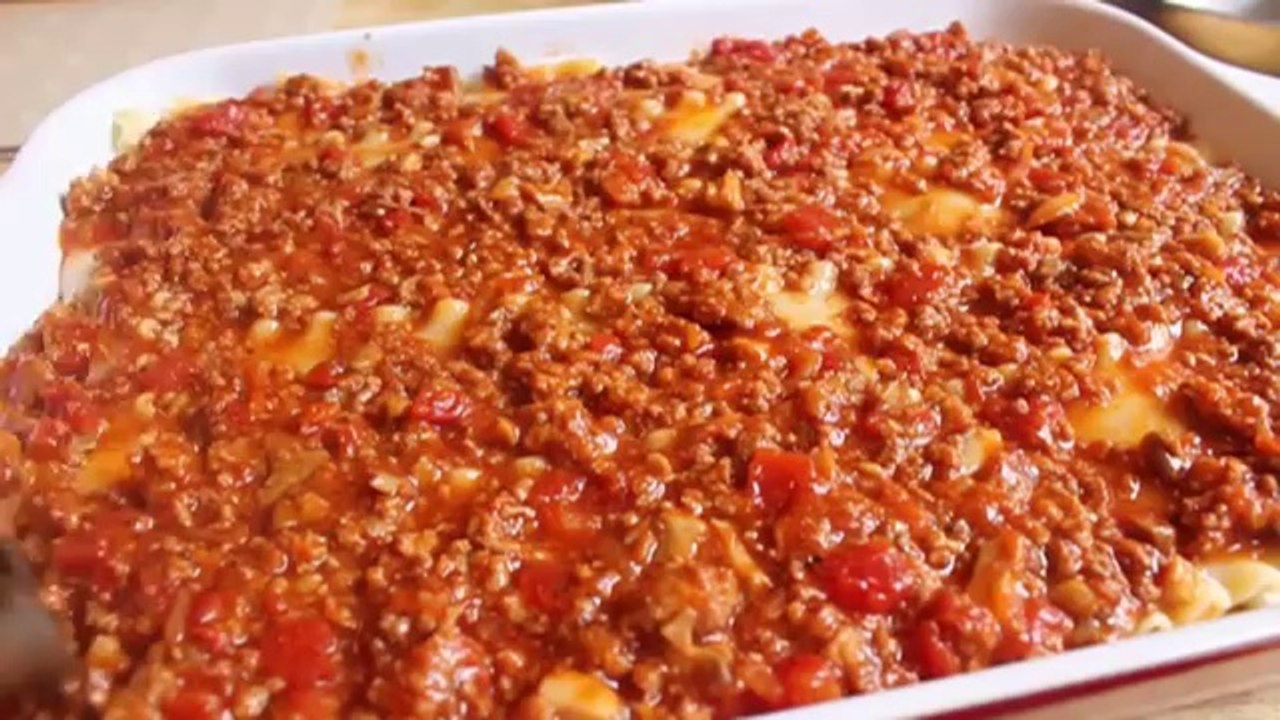 Lasagna Recipe - Beef & Cheese Lasagna - Christmas Lasagna Recipe