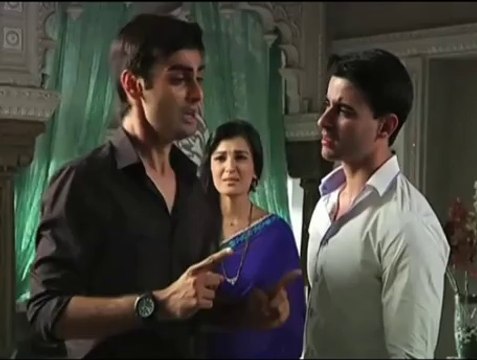 Saraswatichandra : More problems amongst Saras, Danny - IANS India Videos