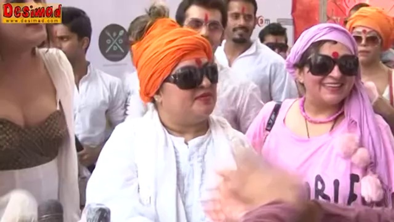 Bollywood celebs get DIRTY at Holi Party