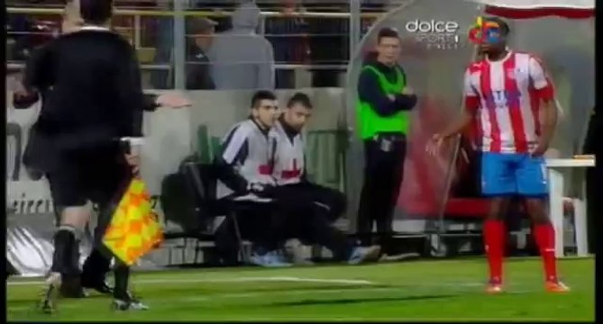 Gest incredibil al lui Dinu Gheorghe! Vezi cum i-a pus piedică unui jucător de la Oțelul!!