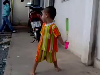 Little Kid With Awesome Nunchuck Skills!