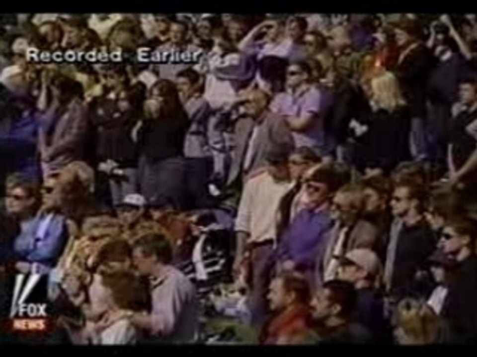 Elton John - candle in the wind Live