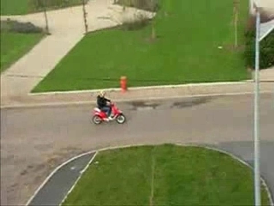 Run scoot street