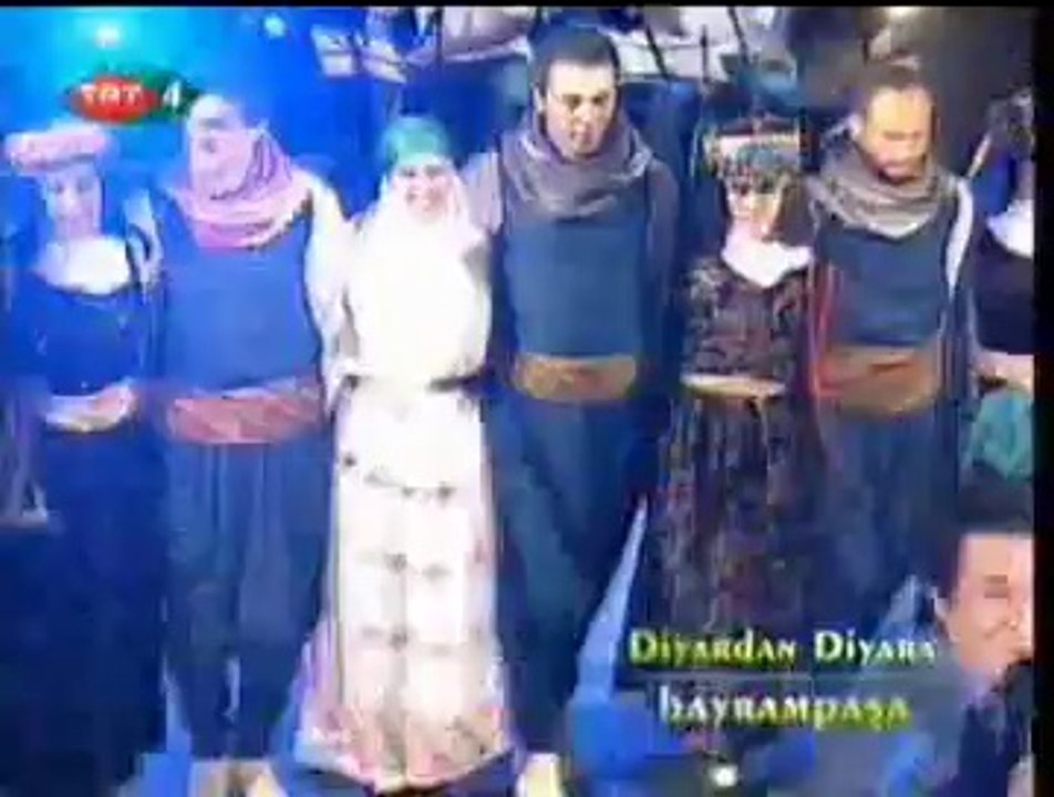 İzzet ALTINMEŞE-Bir Dilim İki Dilim Üç Dilim Elma