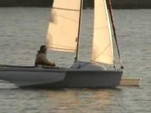 Trimaran DayBoat Astus 16.1