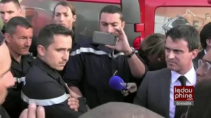 Manuel Valls s'énerve contre un pompier qui refuse de lui serrer la main