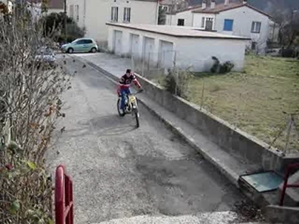 MOV01031