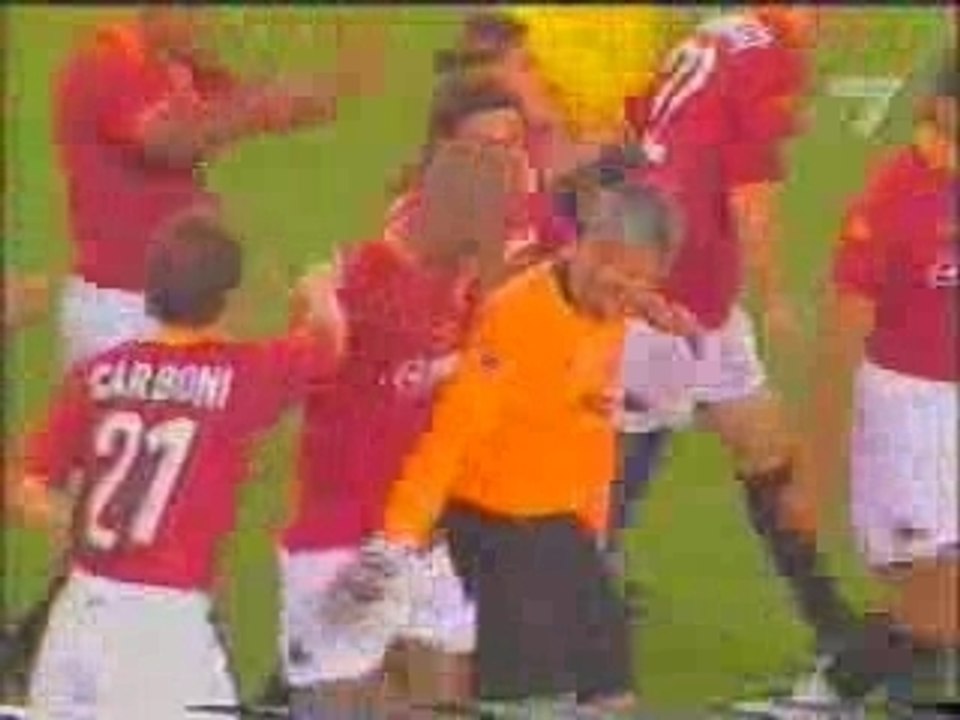 Aldair a goal on the day he left - AS Ro