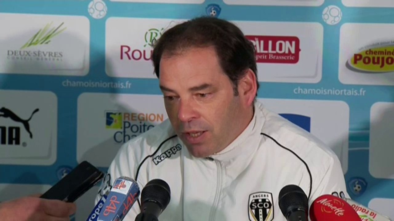 Niort - SCO : conférence presse après match