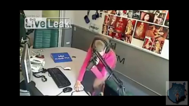 Mejores Fails - Marzo 2014 - Caidas , Golpes y Muchas Risas .