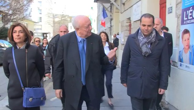 Municipales à Marseille : Jean-Claude Gaudin (UMP) a voté
