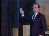 Municipales 2014: François Hollande a voté à Tulle - 23/03