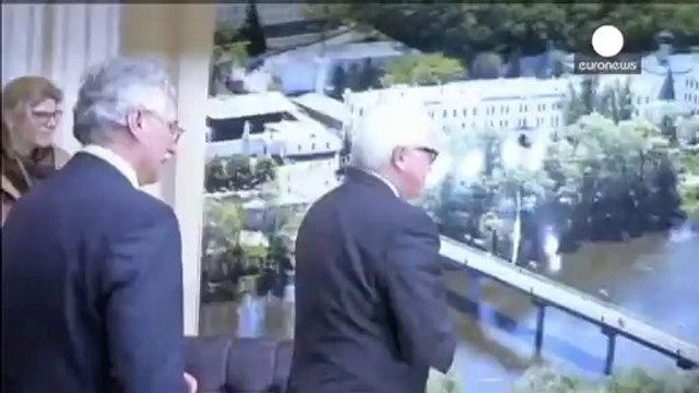 Ucraina, Steinmeier a Donestk: Ucraina vuole essere unita , ma c'è chi inneggia alla Russia