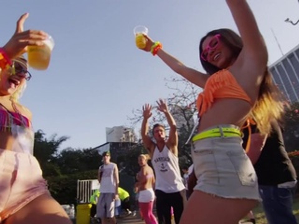 Syn Cole - Miami 82 (BIG IN SMASH Remix) MUSIC VIDEO