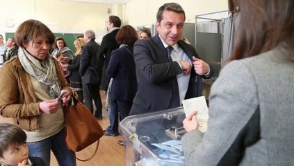 Municipales à Aix : François-Xavier De Peretti (MoDem) a voté