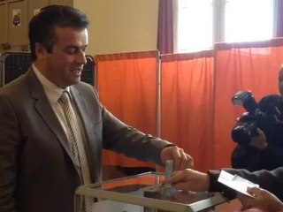 Le candidat frontiste Laurent Lopez a voté à Brignoles