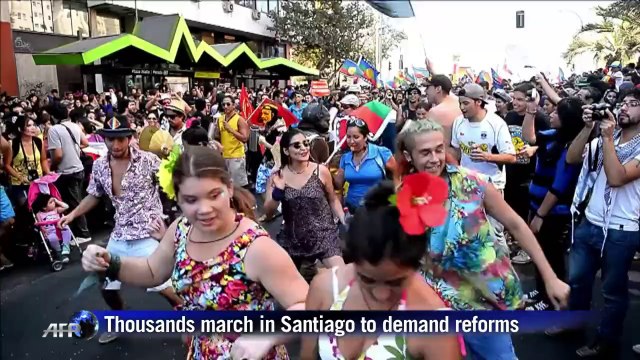 Chileans urge newly-elected Bachelet to carry out reforms