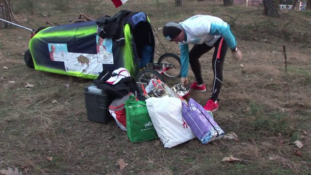 Un Polonais court 2.000 Km pour la canonisation de Jean Paul II