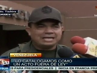 Télécharger la video: Grupos vandálicos agreden edificios públicos en Táchira, Venezuela