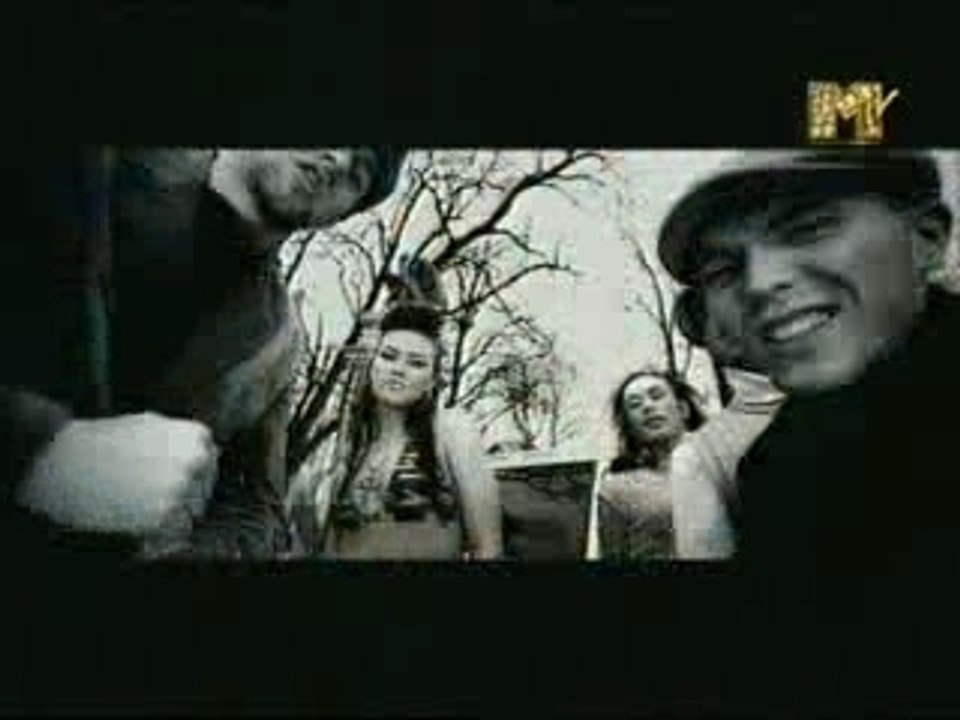 Columbia_Pictures / Band Eros