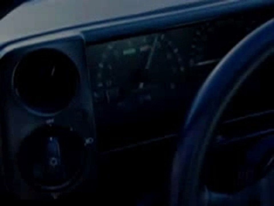 Toyota AE86 compte tours