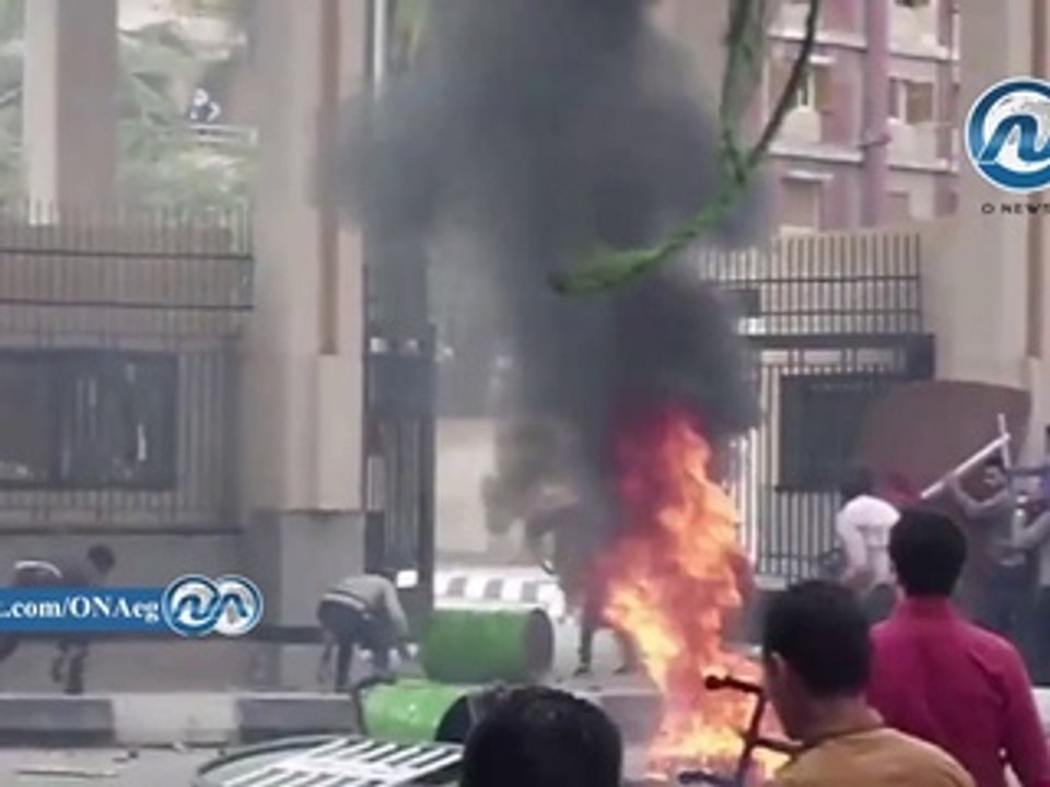 اشتباكات بين إهالي وطلاب الإخوان أمام جامعة المنصورة