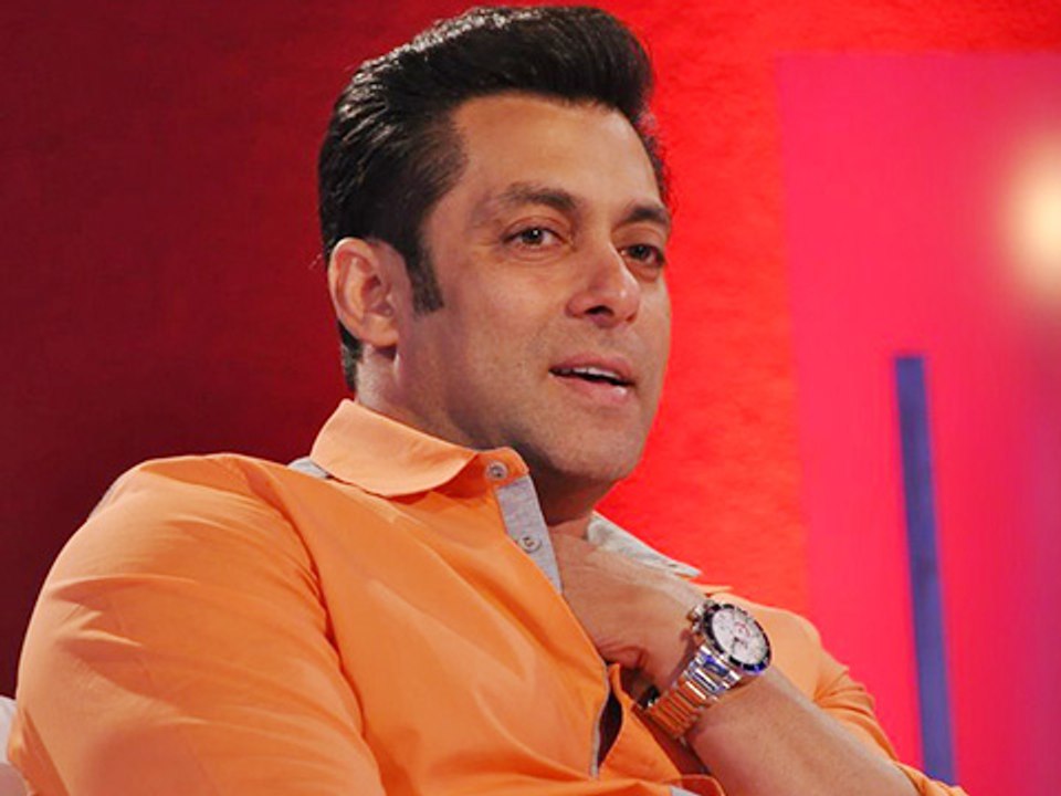 Salman Khan Supports VEER Campaign For Disabled...
