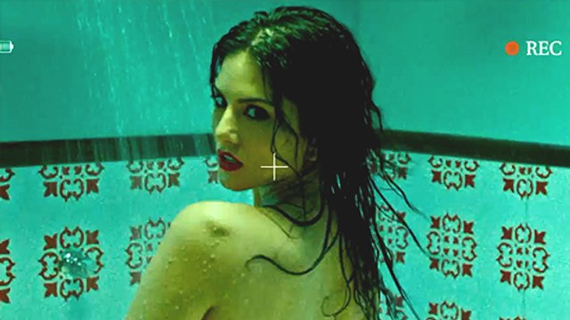 Sunny Leone Sells Tickets Of Ragini MMS 2