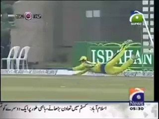 Unbelievable Catch by Fawad Alam in BPL