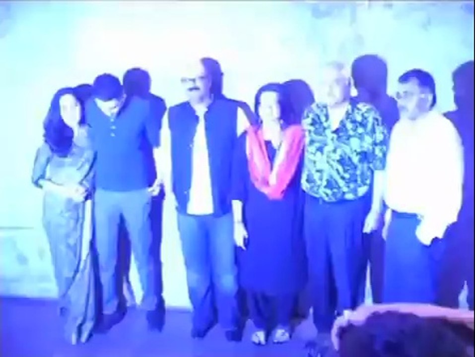 Tribute to Farooque Sheikh at Club 60 screening - IANS India Videos