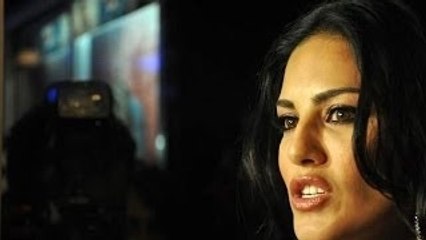 Sunny Leone's Message For Fans !