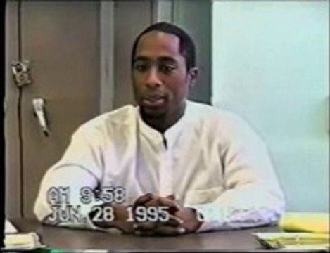 2PAC LEGACY - TUPAC SHAKUR IN POLICE STATION 1995 POLICE CAMERA !!!!!!!!