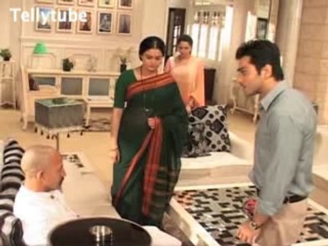 Iss Pyaar Ko Kya Naam Doon : Shlok, Aastha missing