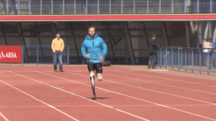 General: Pistorius "scared" Steenkamp