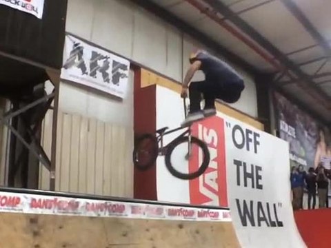 Daniel Sandoval - Tailwhip To Decade Air BMX