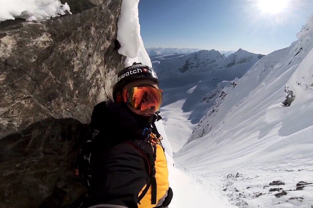 Xavier De Le Rue for a GoPro Sketchy Cornice Rappel - Snowboard