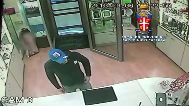 Caserta - Carabiniere ucciso durante rapina, 12 arresti (12.04.14)