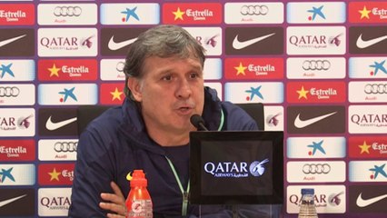 Martino: "Ser Messi es muy difícil"